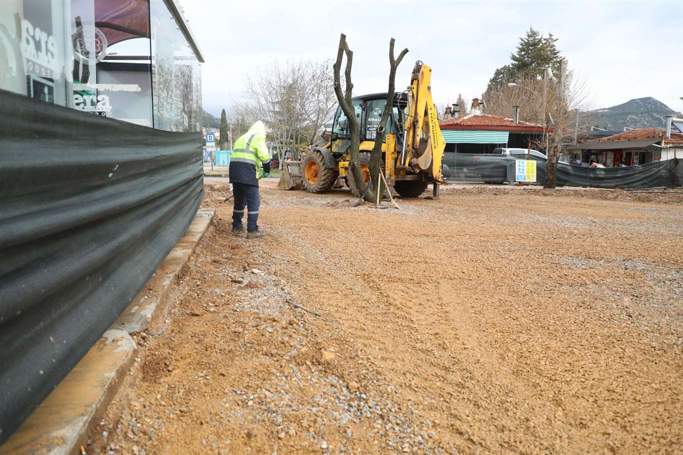    Muğla'da yeşil alanlar güçleniyor: 934 yeni ağaçla şehir nefes alıyor haberi