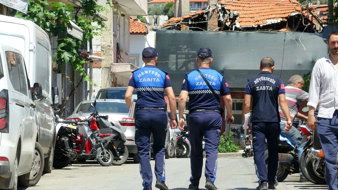 Muğla'da Zabıta ekiplerinden motosiklet tamircilerine sıkı denetim haberi