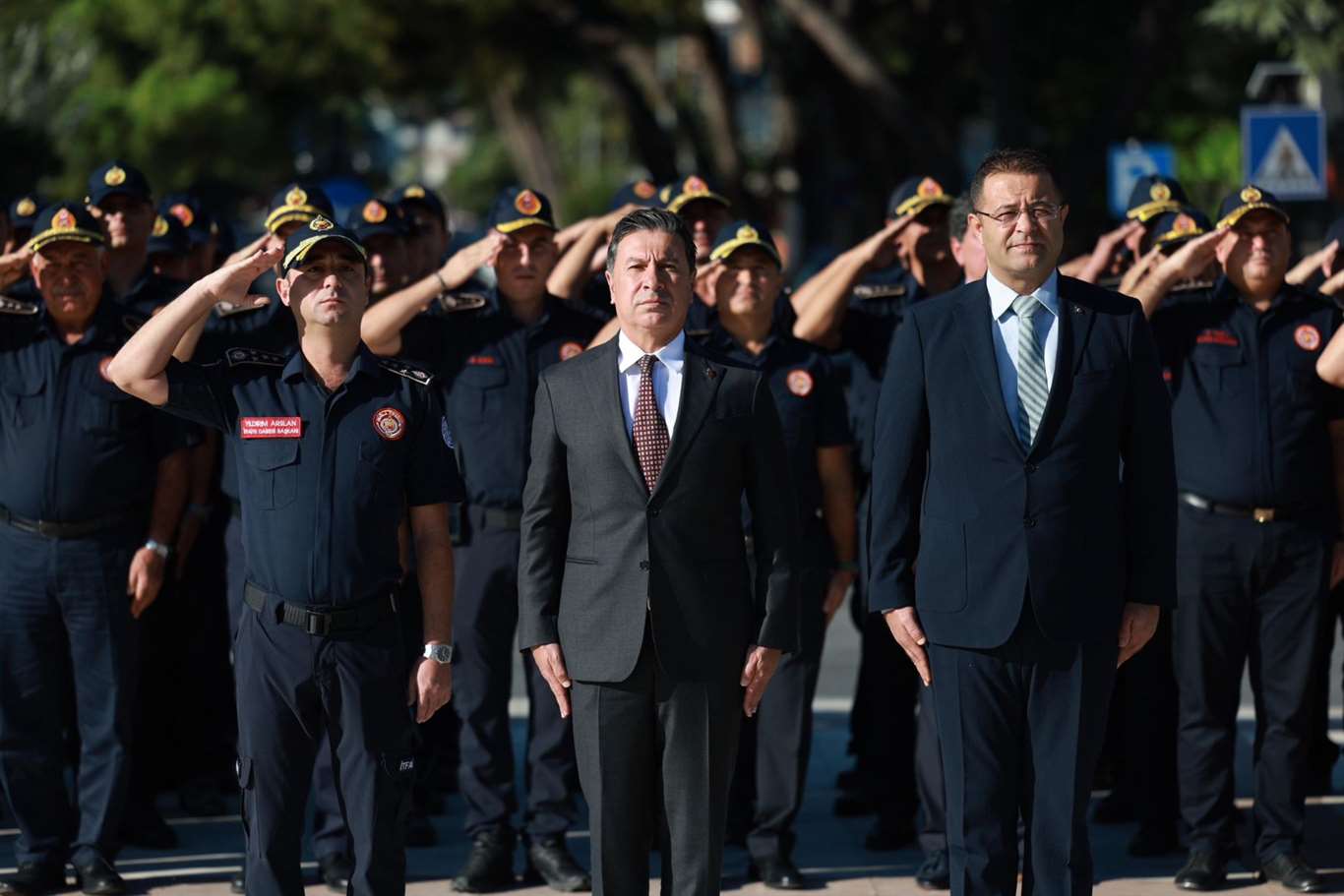 İtfaiye Haftası'nda çelenk sunuldu, kortej düzenlendi haberi